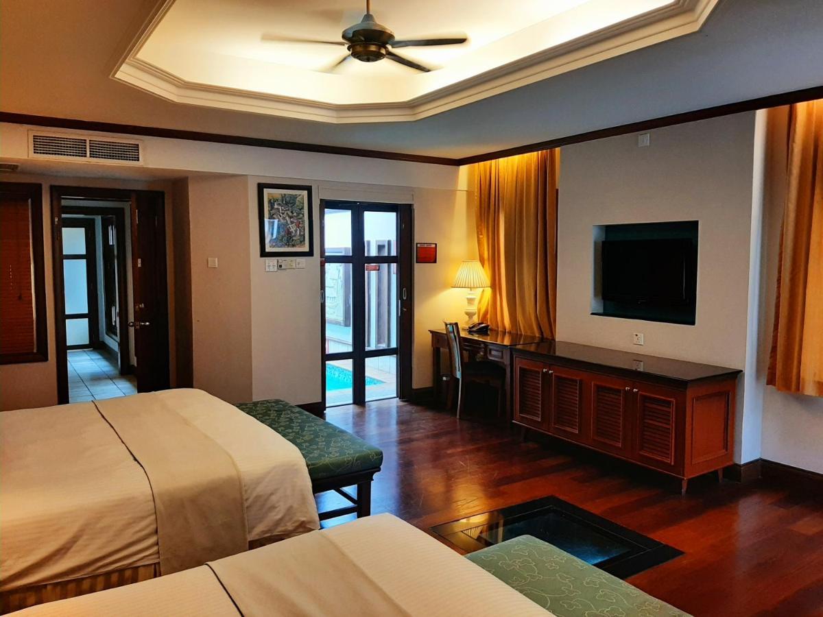Wonderland Private Pool Villas At Port Dickson Exteriör bild